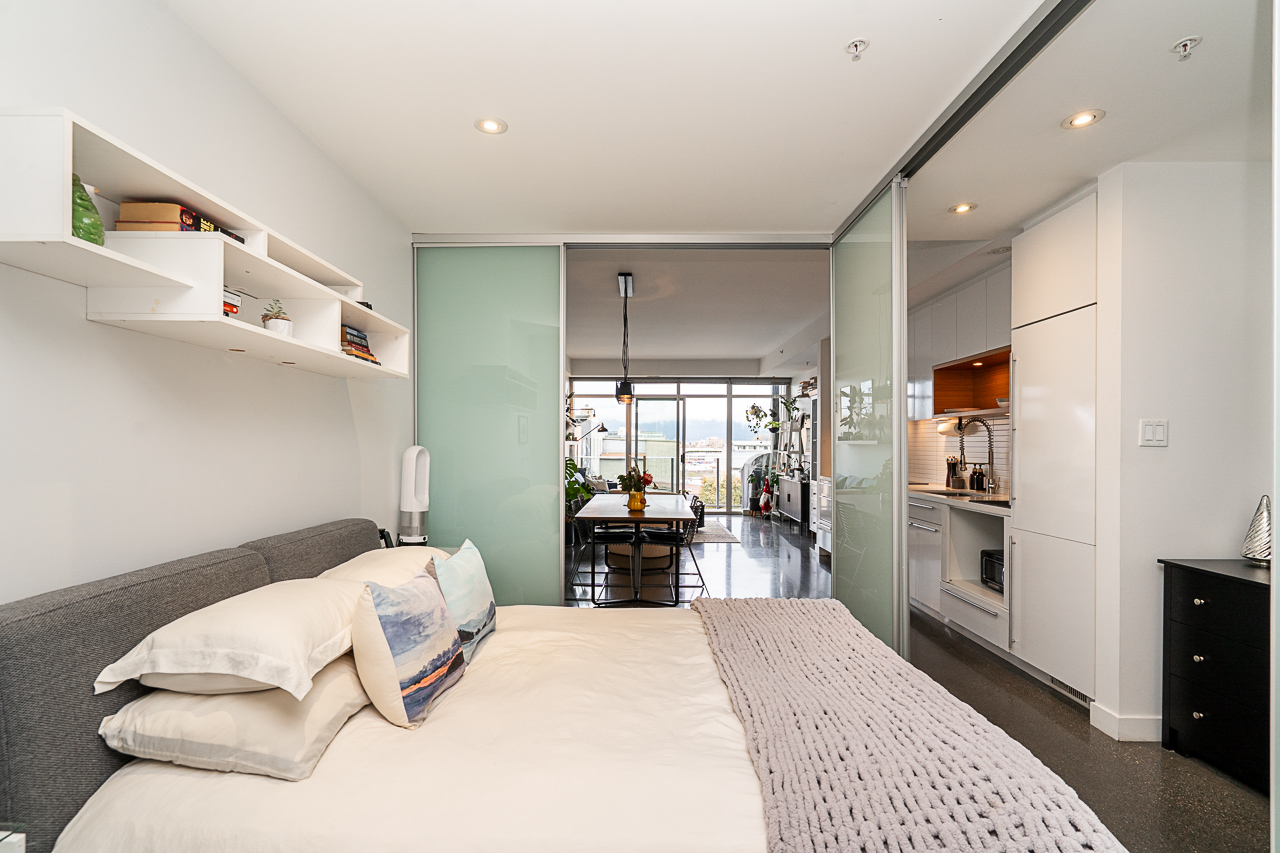 #417 - 256 E. 2nd Avenue